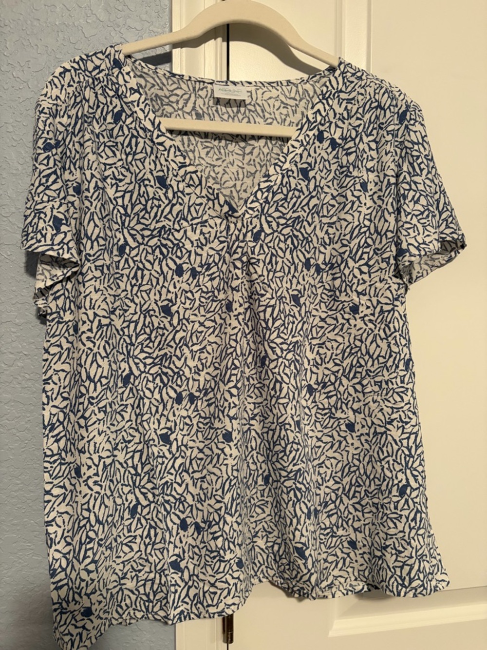 Abound White Short-Sleeve V-Neck Top with Blue Leaf Print
